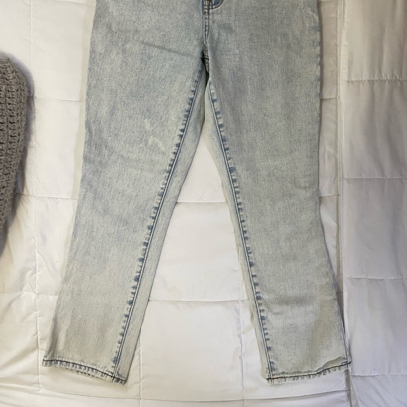 Pacsun mom jeans! - Picture 4 of 4